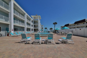 Coastal Waters 107 - A Studio Poolside Retreat